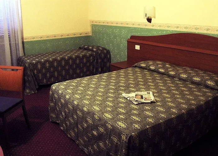 Otel Continentale 2*