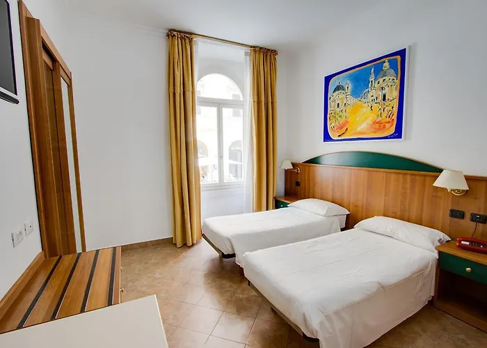 Otel Continentale 2*