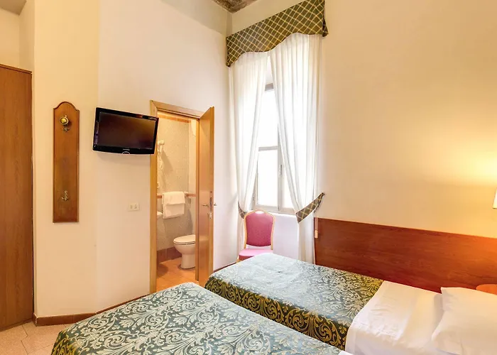 Otel Continentale 2*